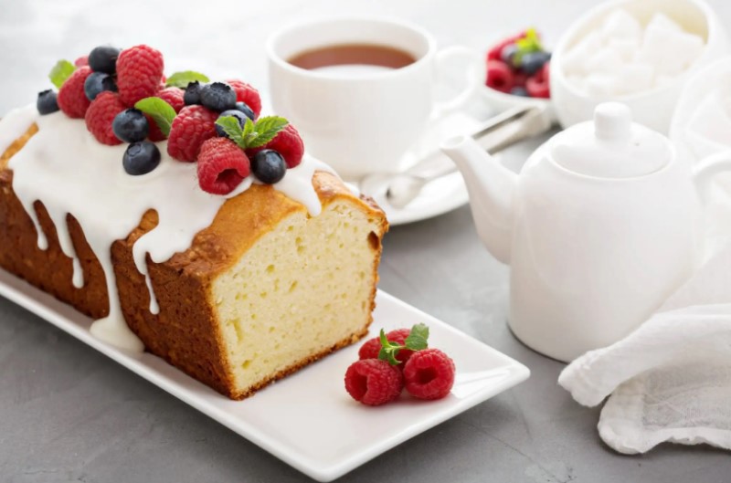 Stocks Pound Cake Tops List of Popular Wedding Desserts